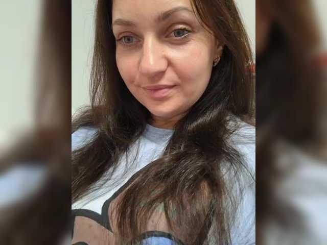MiLAshKaA live cam preview