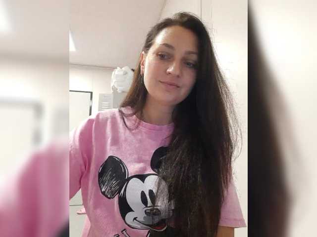 MiLAshKaA live cam on BongaCams