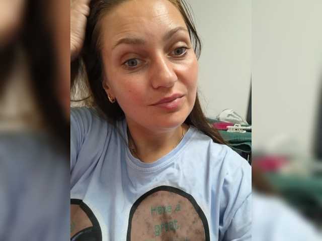 MiLAshKaA live cam on BongaCams