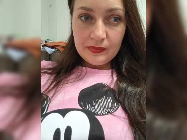 MiLAshKaA live cam preview