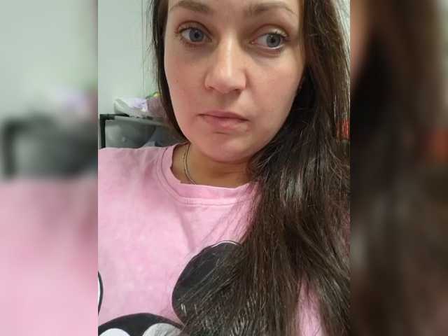 MiLAshKaA live cam on BongaCams
