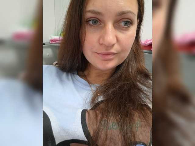 MiLAshKaA live cam on BongaCams