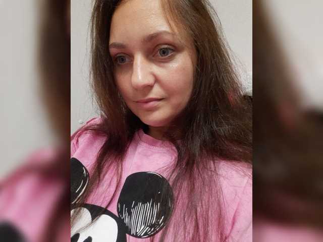 MiLAshKaA live cam on BongaCams