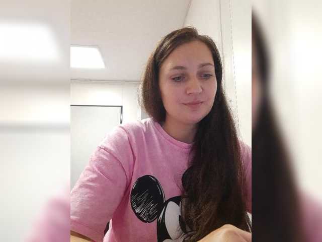 MiLAshKaA live cam on BongaCams