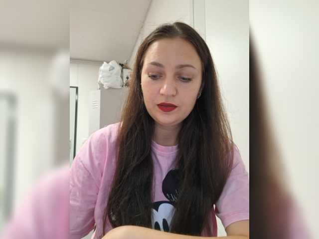 MiLAshKaA live cam preview