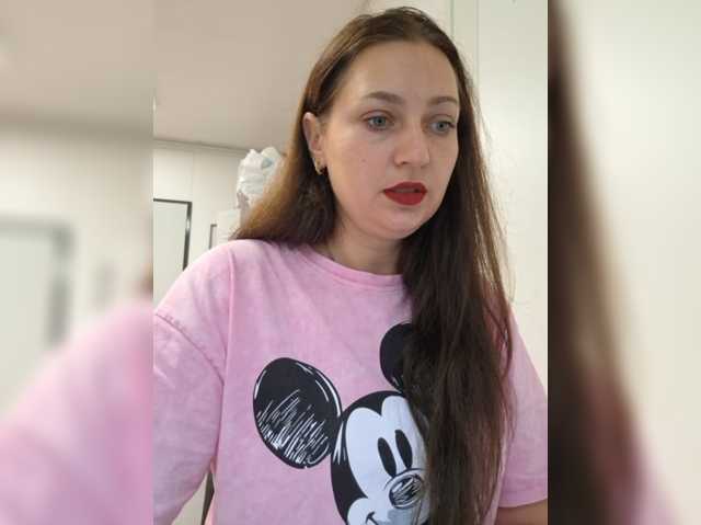 MiLAshKaA live cam preview
