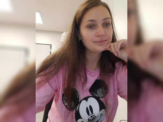 MiLAshKaA live cam on BongaCams