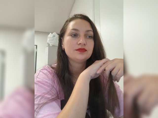 MiLAshKaA live cam preview