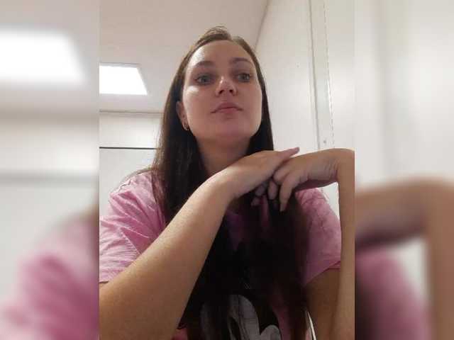 MiLAshKaA live cam on BongaCams