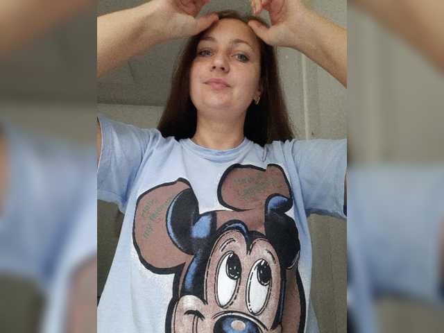 MiLAshKaA live cam on BongaCams