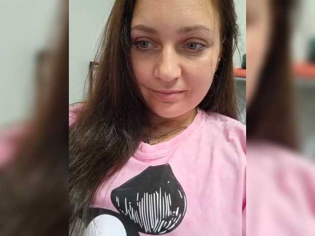 MiLAshKaA live cam on BongaCams