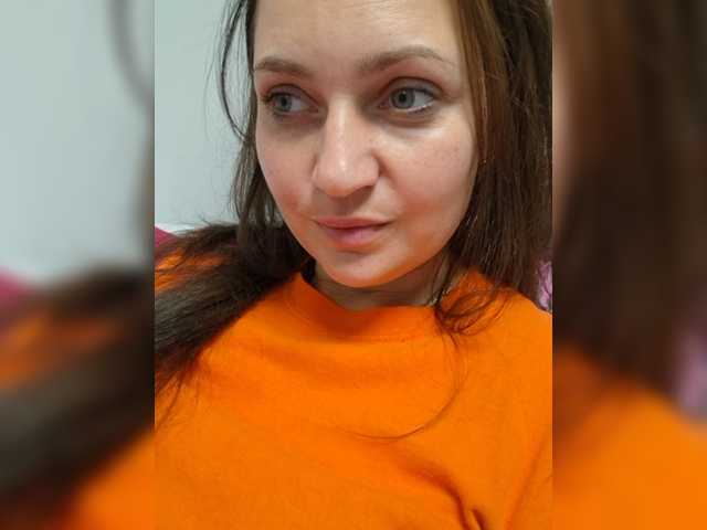 MiLAshKaA live cam on BongaCams