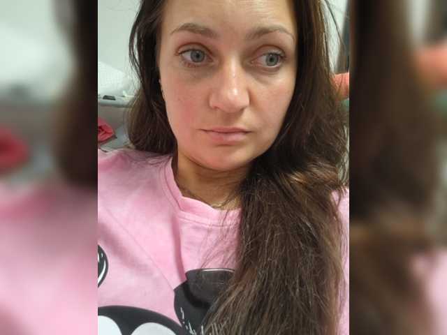 MiLAshKaA live cam on BongaCams