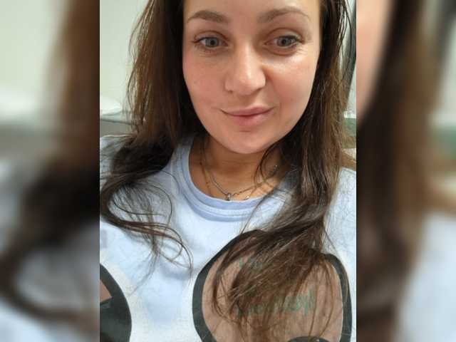 MiLAshKaA live cam on BongaCams