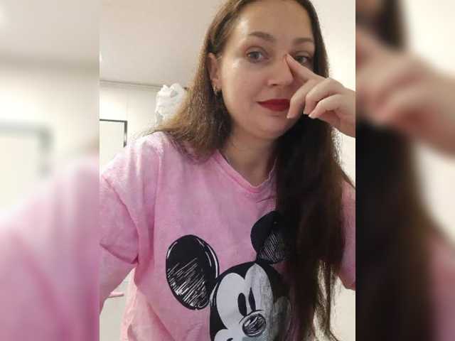 MiLAshKaA live cam preview