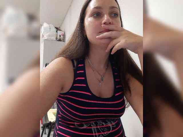 MiLAshKaA Live Webcam on BongaCams