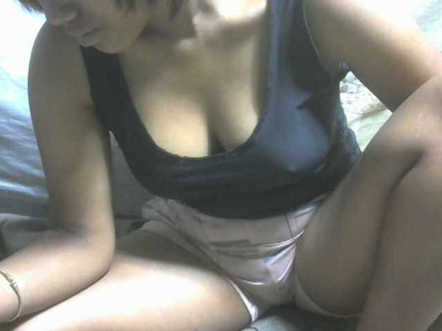Amelia25 live webcam show
