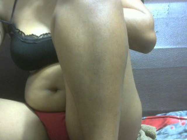 Amelia25 live cam on BongaCams
