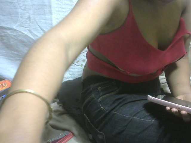 Amelia25 live cam on BongaCams