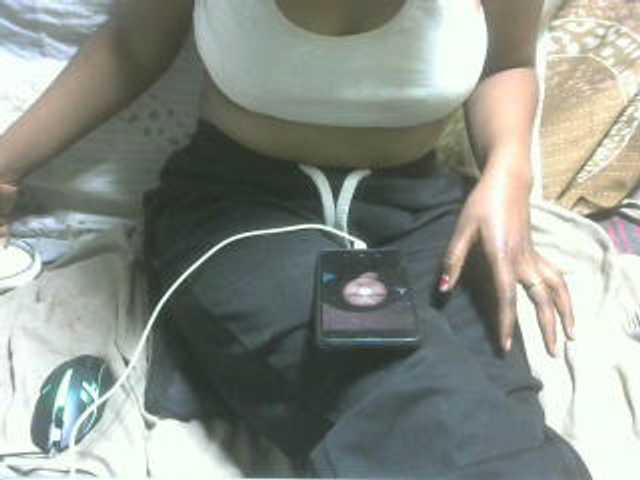 Amelia25 live cam on BongaCams