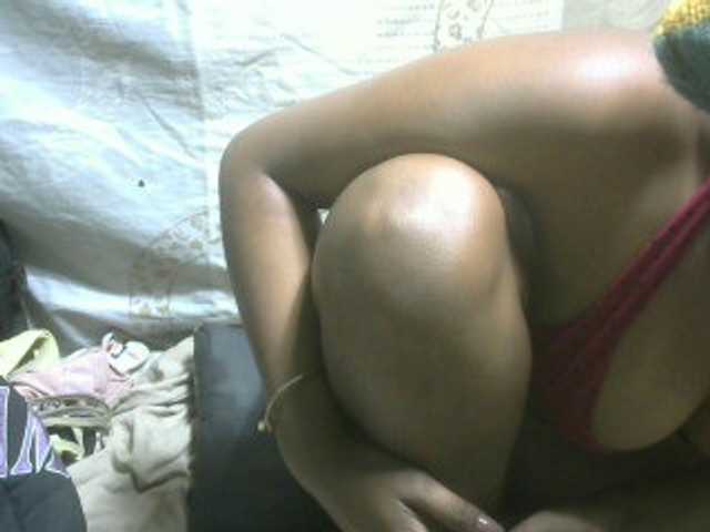 Amelia25 live cam on BongaCams