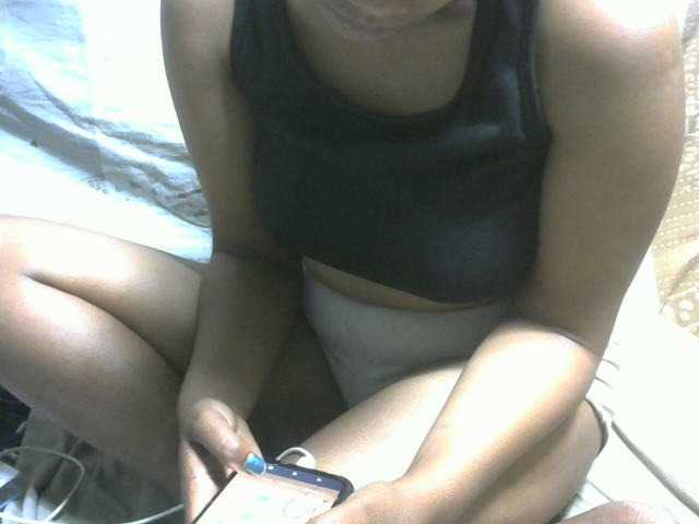 Amelia25, en vivo ahora en BongaCams