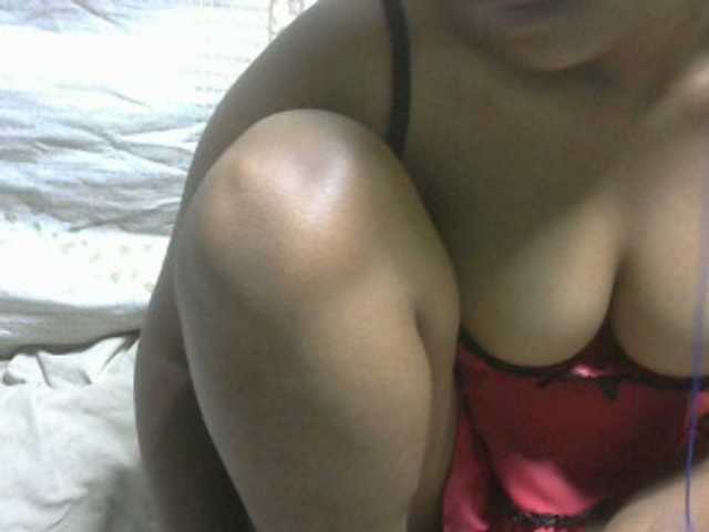 Amelia25 live cam on BongaCams