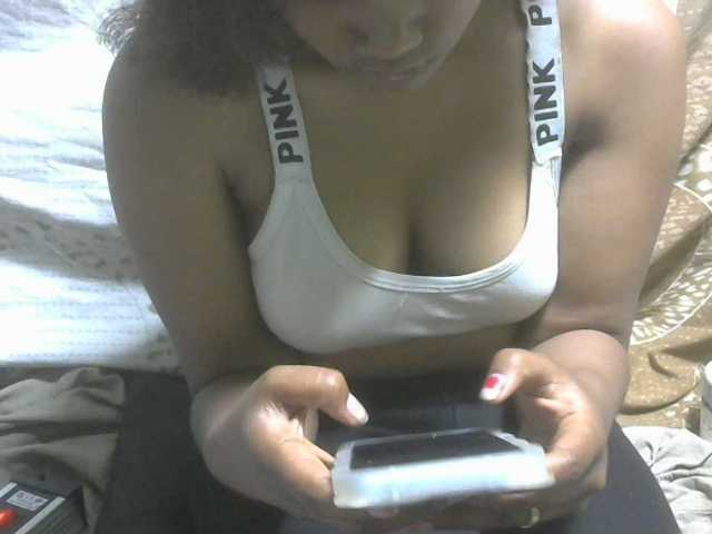 Amelia25 live cam preview