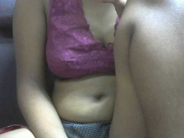 Amelia25 live cam on BongaCams