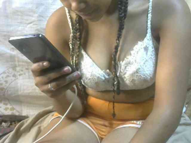 Model: Amelia25