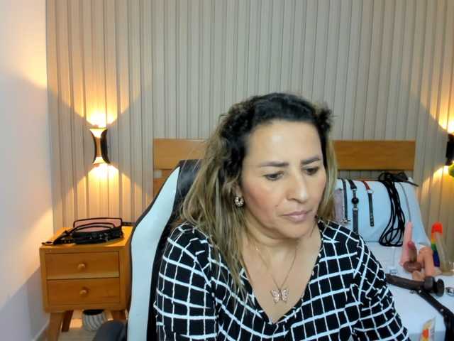 luciana-ballesteros live cam on BongaCams