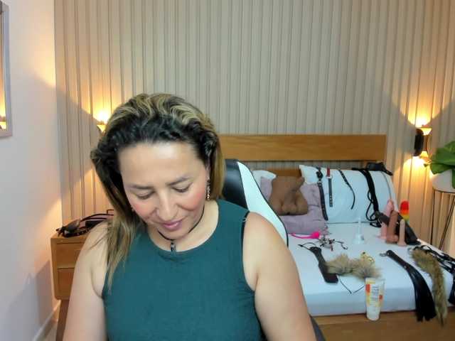 luciana-ballesteros live cam on BongaCams