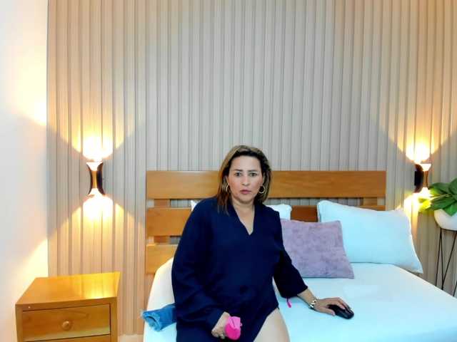 luciana-ballesteros live cam on BongaCams