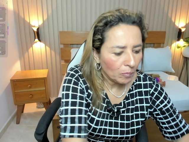 luciana-ballesteros live cam on BongaCams