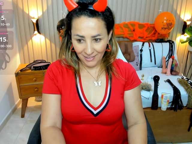luciana-ballesteros live cam on BongaCams