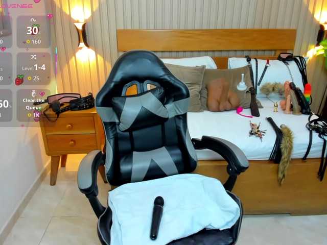 luciana-ballesteros's BongaCams show and profile