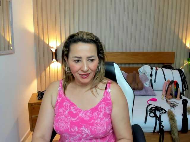 luciana-ballesteros live cam on BongaCams