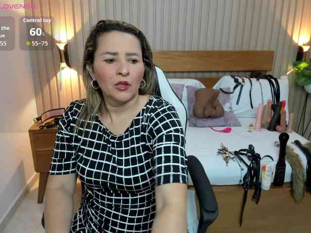 luciana-ballesteros webcam