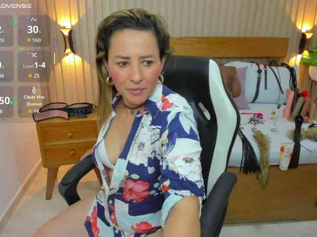 luciana-ballesteros webcam