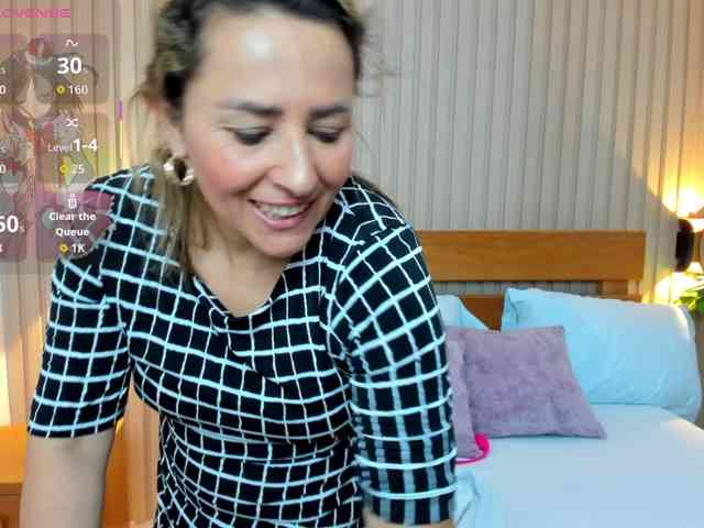 luciana-ballesteros webcam