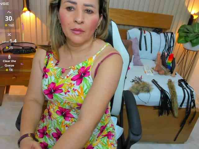 luciana-ballesteros webcam