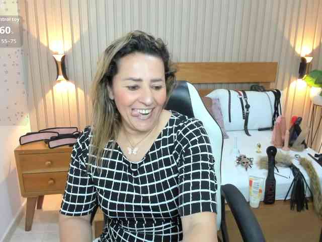 luciana-ballesteros webcam