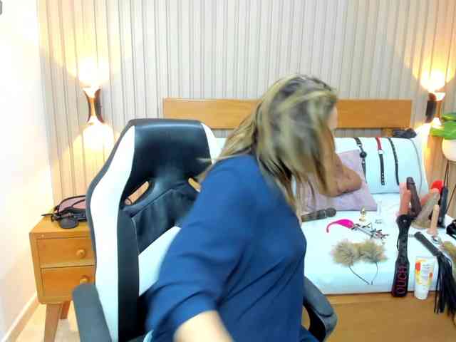 luciana-ballesteros webcam