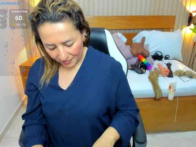 luciana-ballesteros webcam