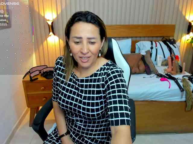 luciana-ballesteros webcam