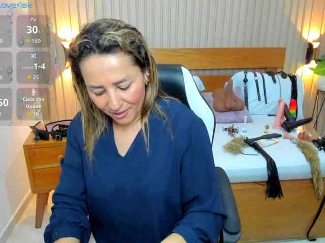 luciana-ballesteros webcam