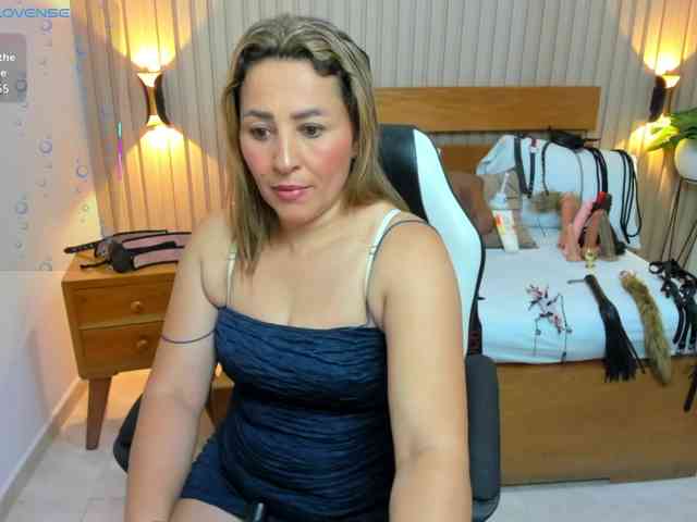 luciana-ballesteros webcam