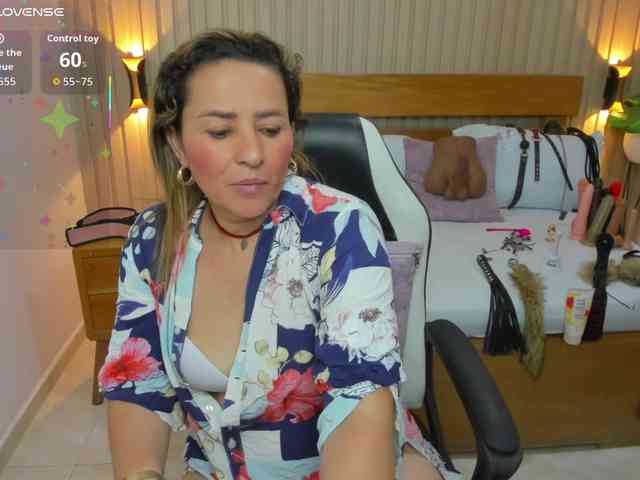 luciana-ballesteros webcam