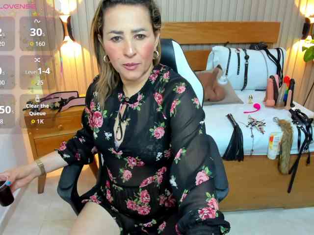luciana-ballesteros webcam