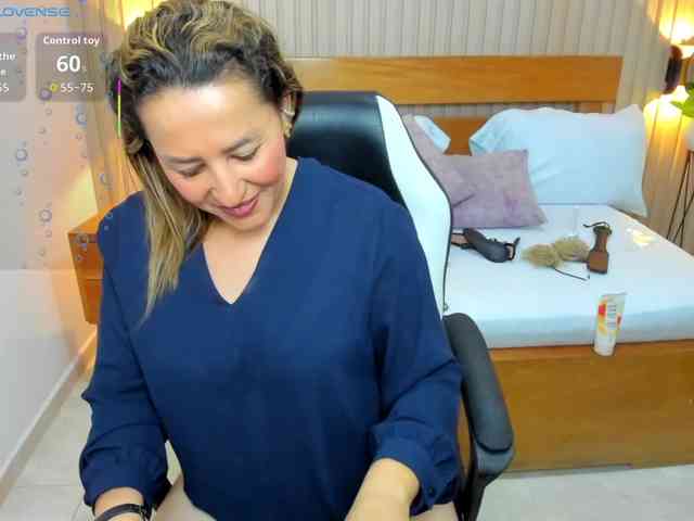 luciana-ballesteros webcam